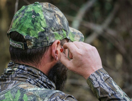 Regardless of whether you hunt with gun or bow, TETRA AmpPods accentuate animal sounds, which helps you pinpoint that distant gobble, bugle or buck grunt.