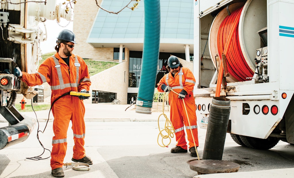 Uni-Jet Cleans Pipes So Big, It Has to Make Its Own Trucks
