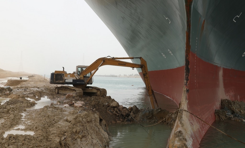 Excavator Operator Reflects on Suez Canal Job