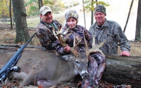 TV Host Helps Visually Impaired Girl Take First Deer