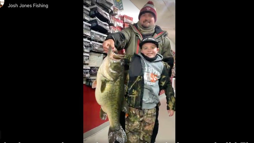 Breaking News (Facebook Live Video): 17-Plus Pound Bass Just Caught on O.H. Ivie Reservoir