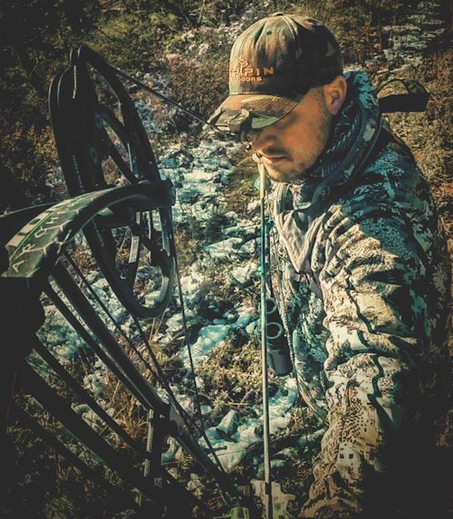 At full draw, the author was able to use the Burris Oracle bowsight to accurately range a wild hog in one swift motion.