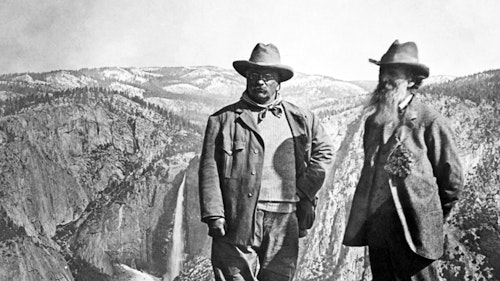 Theodore Roosevelt and naturalist John Muir at Glacier Point in Yosemite, 1903. Photo: National Parks Service 