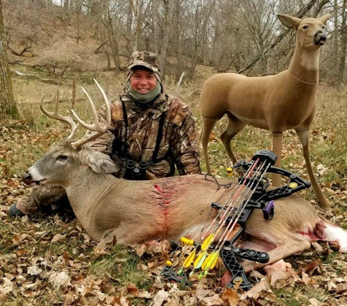 Decoying rutting bucks is fun and effective. This cruising river-bottom buck was looking for a hot doe when he encountered the author’s decoy.