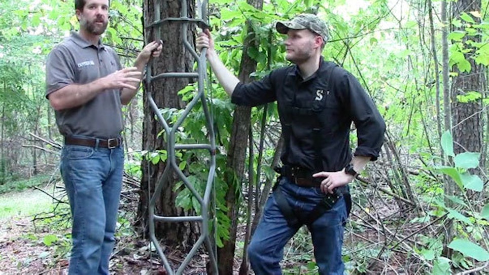 Video: Treestand Concealment With Summit Vine Series