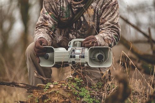 Foxpro's Xwave e-caller has two speakers capable of producing high-quality sounds that cut through high winds.