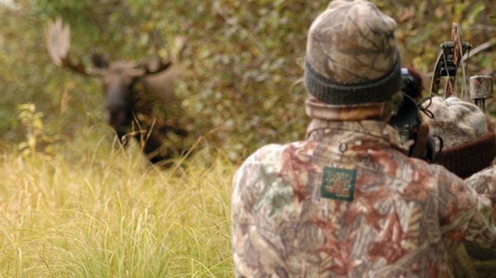 Bowhunting Yukon Bull Moose