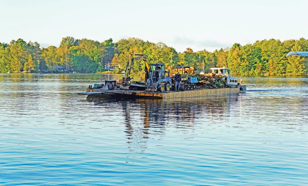 A Three-Generation Family Company Perfects Barge Service for Hard-to-Reach Waterfront Projects