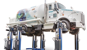 Wireless Mobile Column Lifts Expand Tire Profiles and Enhance Safety