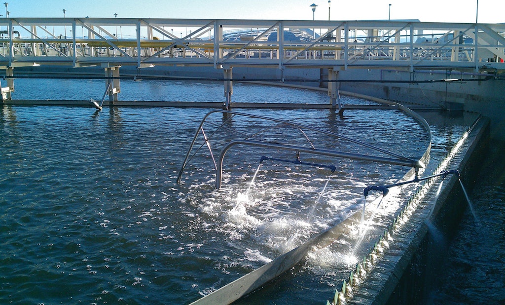 A New and Innovative Way to Keep Weirs Free of Troublesome Green Stuff