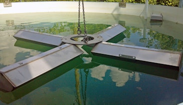 Aeration float folds for deployment through reservoir manway