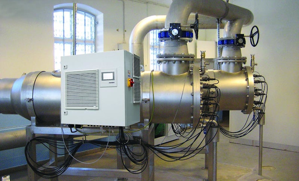 UV Systems Disinfect Water In Large-Flow Treatment Plants